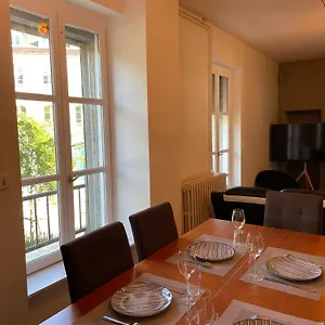  Appartement Triplex - Au Coeur De France